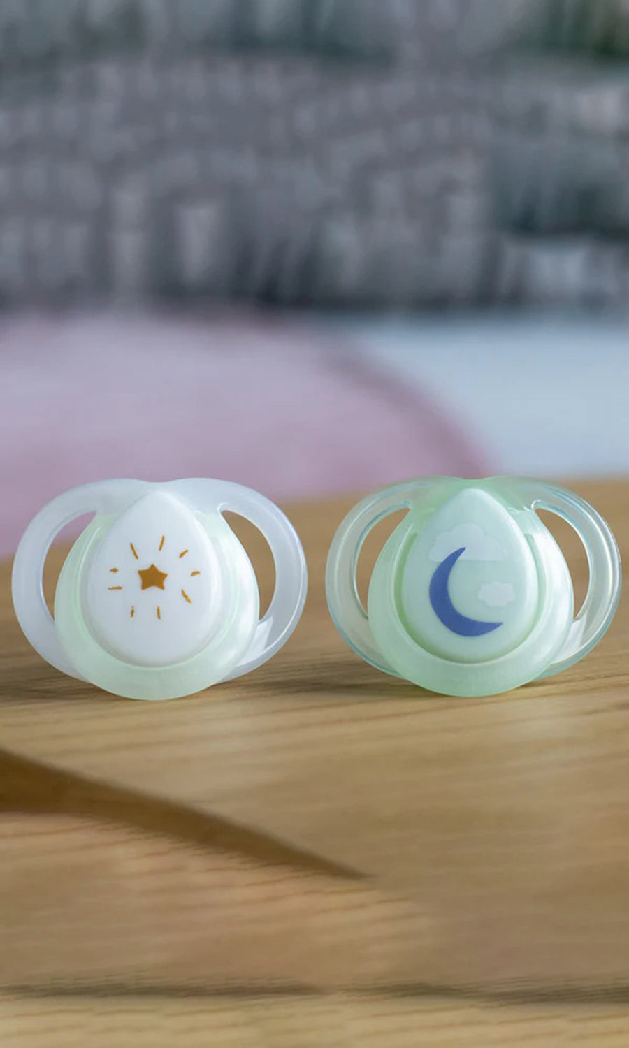 Tommee Tippee Night Time Pacifier 2pcs 0-6M - 533465